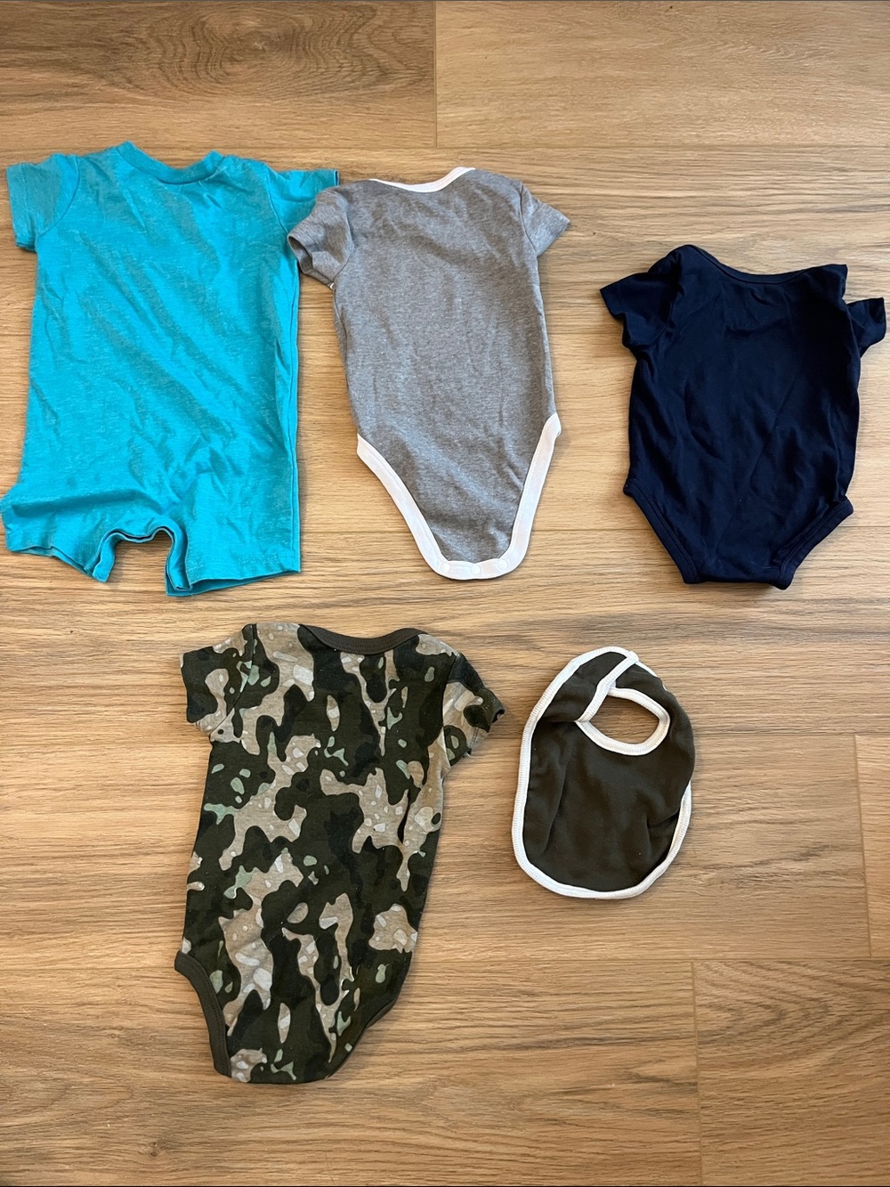 Nike Kids One-Piece Set in Blue, Gray, Navy & Olive Camo with Bib - Picture 11 of 11